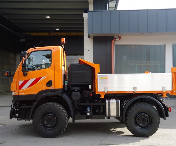 unimog-transporter-sonder-aufbau-27.jpg