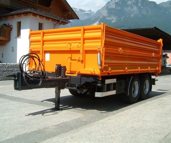 Land-IBK3.JPG